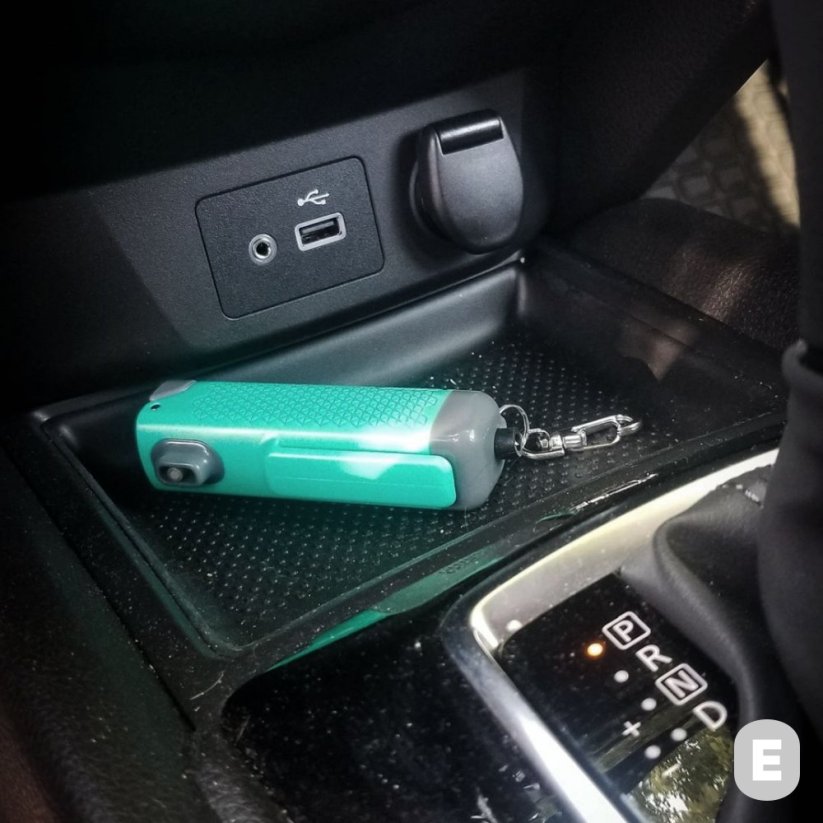 Obrambni sprej Sabre Red Safe Escape 18 ml (turkizna)